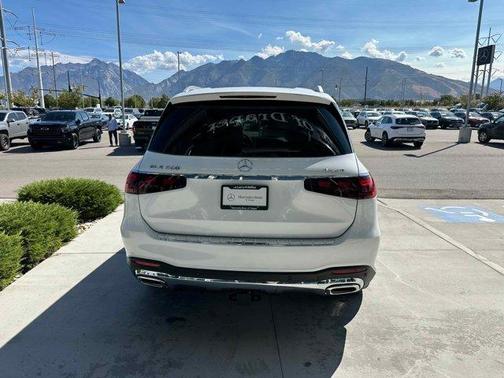 2025 Mercedes-Benz GLS 580 Base 4MATIC