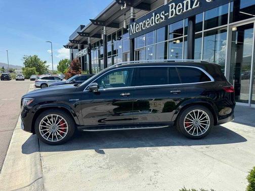 2025 Mercedes-Benz AMG GLS 63 Base