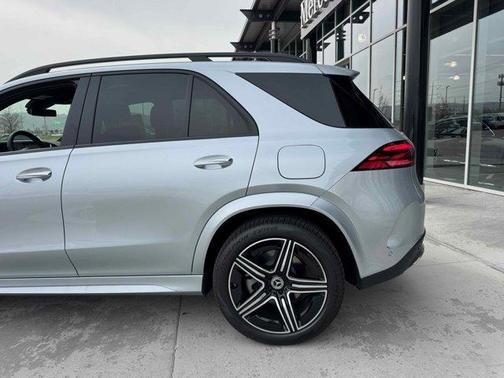 2025 Mercedes-Benz GLE 450e 4MATIC