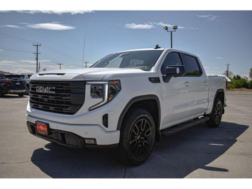 2025 GMC Sierra 1500 Elevation