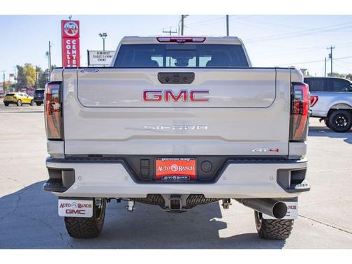 2026 GMC Sierra 3500 AT4