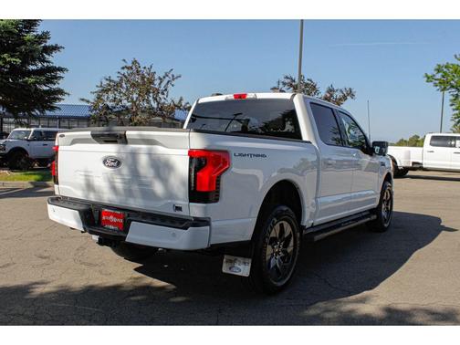 2025 Ford F-150 Lightning Flash