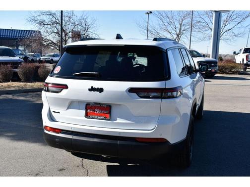 2025 Jeep Grand Cherokee L Laredo