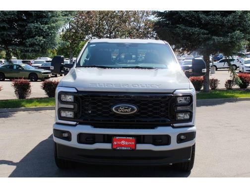 2025 Ford F-350 XLT
