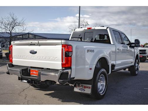 2025 Ford F-350 Lariat Super Duty