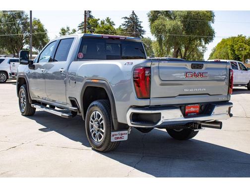 2025 GMC Sierra 2500 SLT
