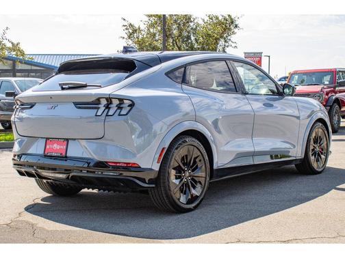 2025 Ford Mustang Mach-E GT
