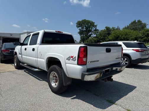 2005 Chevrolet Silverado 2500 LT H/D Crew Cab