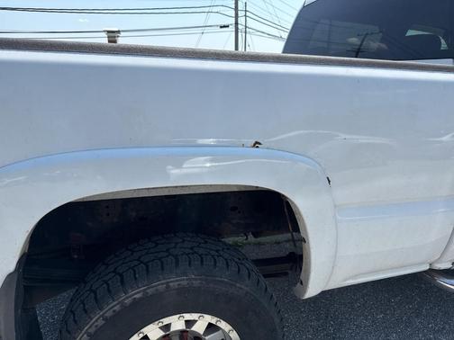 2005 Chevrolet Silverado 2500 LT H/D Crew Cab