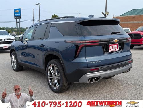2025 Chevrolet Traverse LT