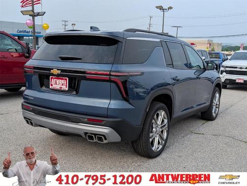 2025 Chevrolet Traverse LT