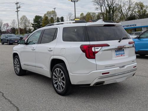 2022 GMC Acadia Denali