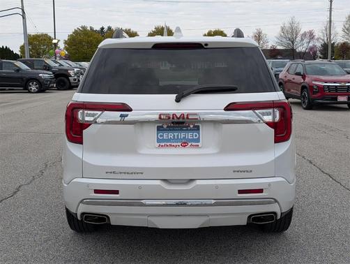 2022 GMC Acadia Denali