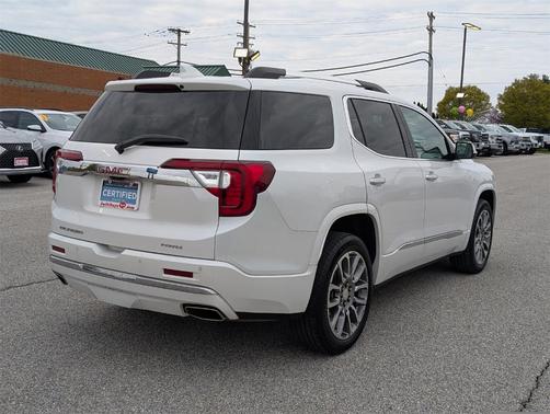 2022 GMC Acadia Denali