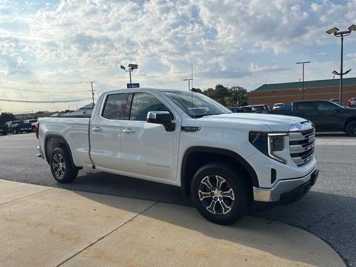 2023 GMC Sierra 1500 SLE
