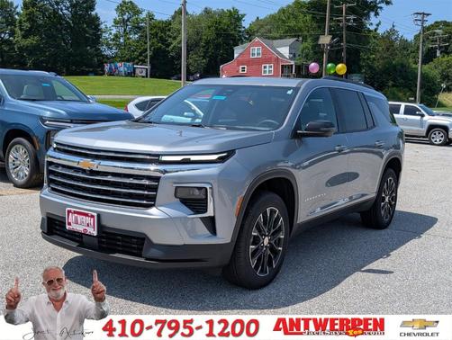 2025 Chevrolet Traverse LT