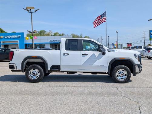 2024 GMC Sierra 2500 Pro