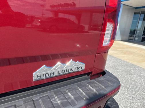 2018 Chevrolet Silverado 1500 High Country