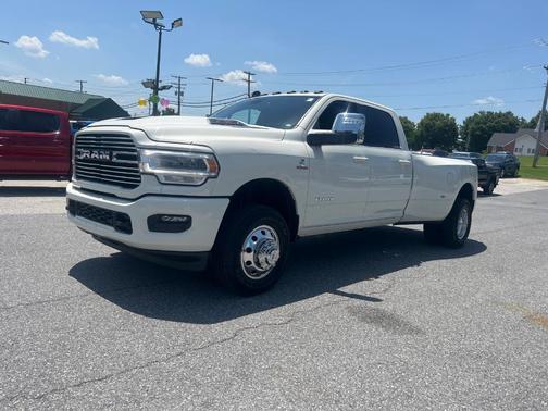2024 RAM 3500 Laramie
