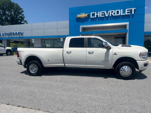 2024 RAM 3500 Laramie