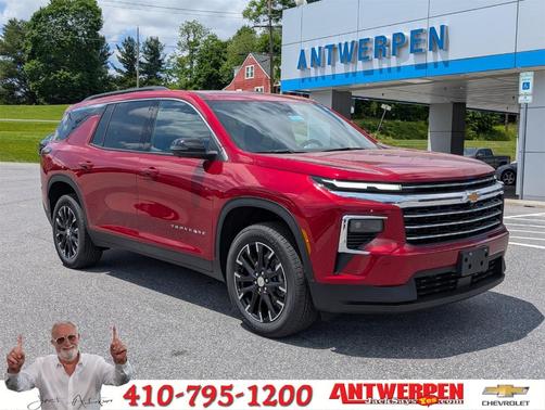 2025 Chevrolet Traverse LT