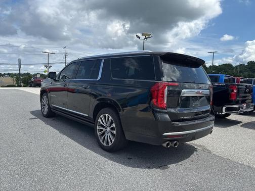 2023 GMC Yukon XL Denali