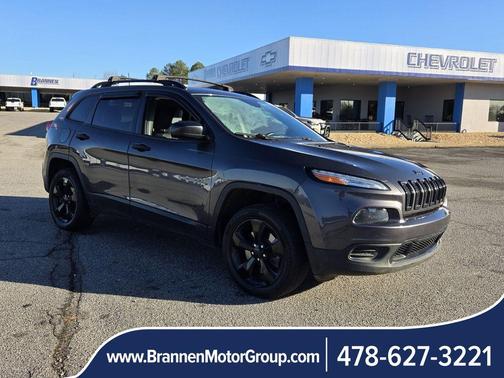 2017 Jeep Cherokee Sport