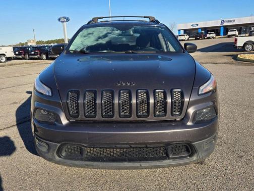 2017 Jeep Cherokee Sport