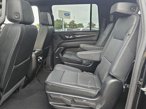 Onyx Black 2024 GMC Yukon XL Denali