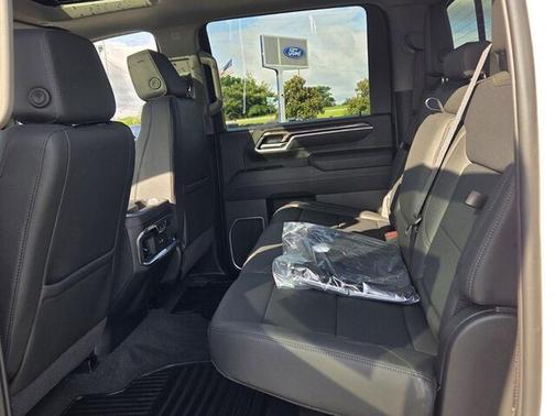Summit White 2026 Chevrolet Silverado 2500 LTZ