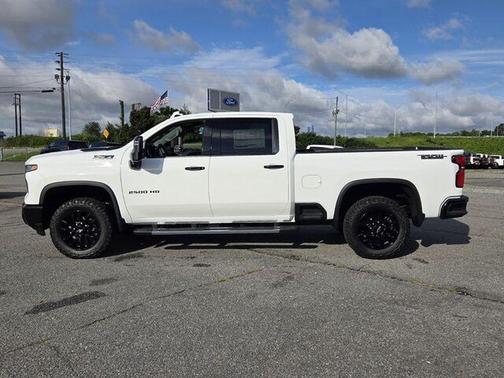 Summit White 2026 Chevrolet Silverado 2500 LTZ