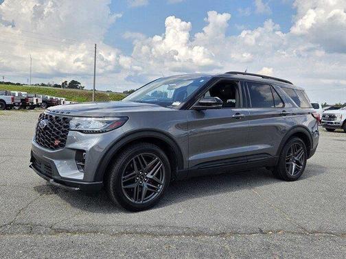 Carbonized Gray Metallic 2025 Ford Explorer ST