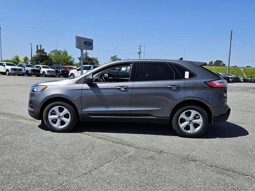Carbonized Gray Metallic 2024 Ford Edge SE