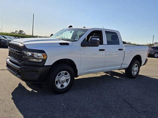 Bright White Clearcoat 2023 RAM 3500 Tradesman Crew Cab 4x2 6'4' Box