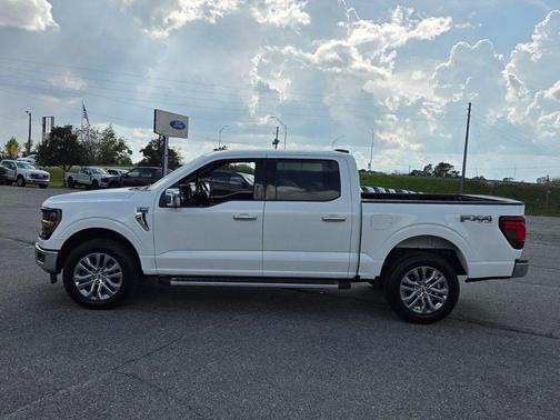 Oxford White 2024 Ford F-150 XLT