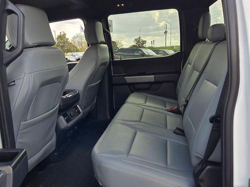 Oxford White 2024 Ford F-150 XLT