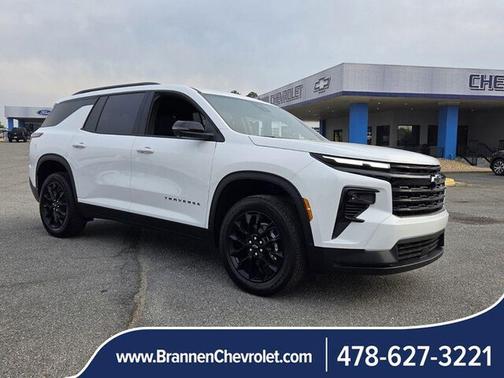Summit White 2026 Chevrolet Traverse LT