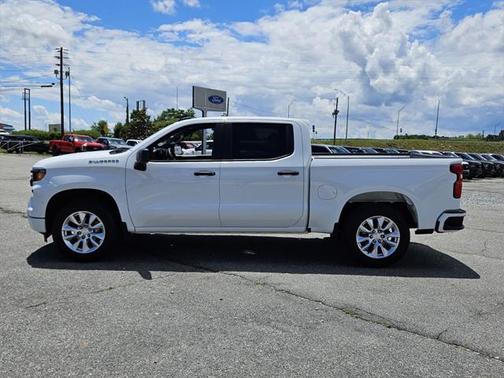 2024 Chevrolet Silverado 1500 Custom