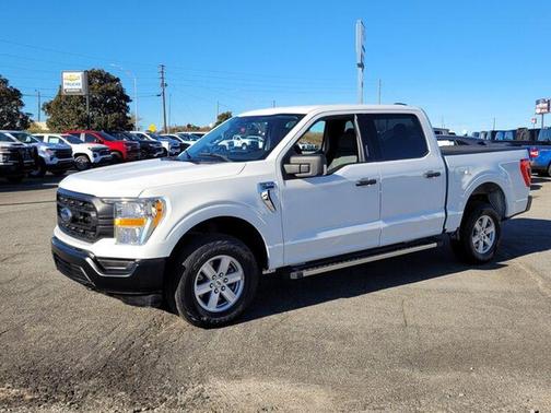 Oxford White 2021 Ford F-150 XLT