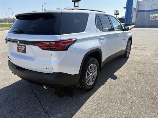 2022 Chevrolet Traverse LT Leather