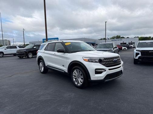 Star White Metallic Tri-Coat 2022 Ford Explorer King Ranch