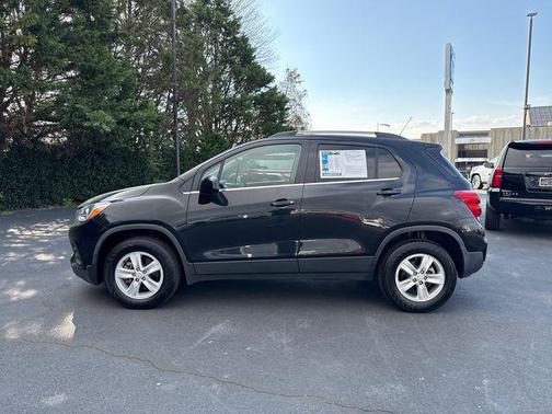 Mosaic Black Metallic 2018 Chevrolet Trax LT