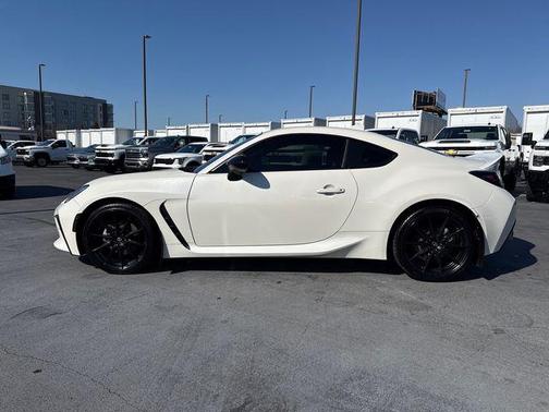 2024 Toyota GR86 Premium