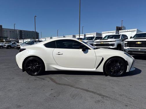 2024 Toyota GR86 Premium