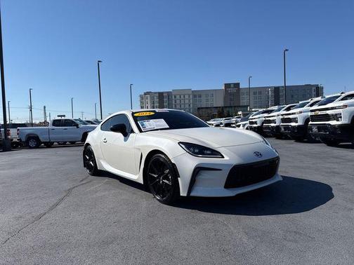 2024 Toyota GR86 Premium