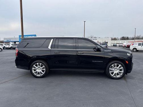 2021 Chevrolet Suburban 4WD High Country