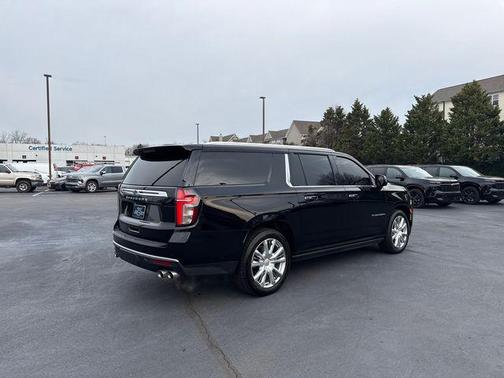 2021 Chevrolet Suburban 4WD High Country