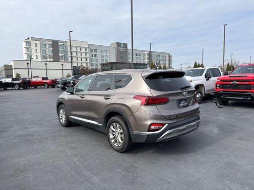 2019 Hyundai SANTA FE SE 2.4