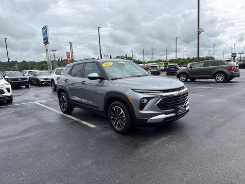 Sterling Gray Metallic 2025 Chevrolet Trailblazer LT