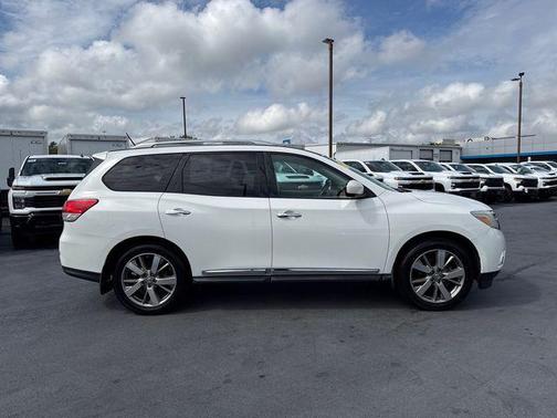 Moonlight White 2013 Nissan Pathfinder Platinum